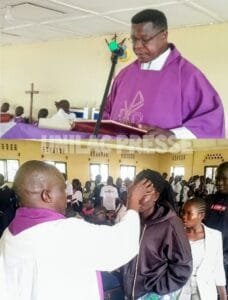 UNILAC-MAHAGI : célébration du Mercredi des Cendres à la Chapelle Carlo Acutis